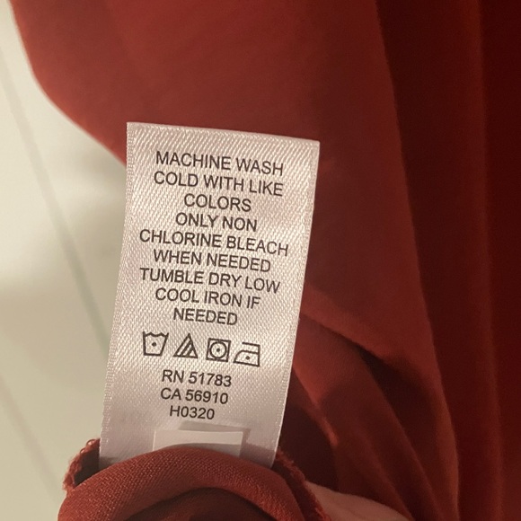 Women's Rust Button-Down Top - Picture 5 of 6